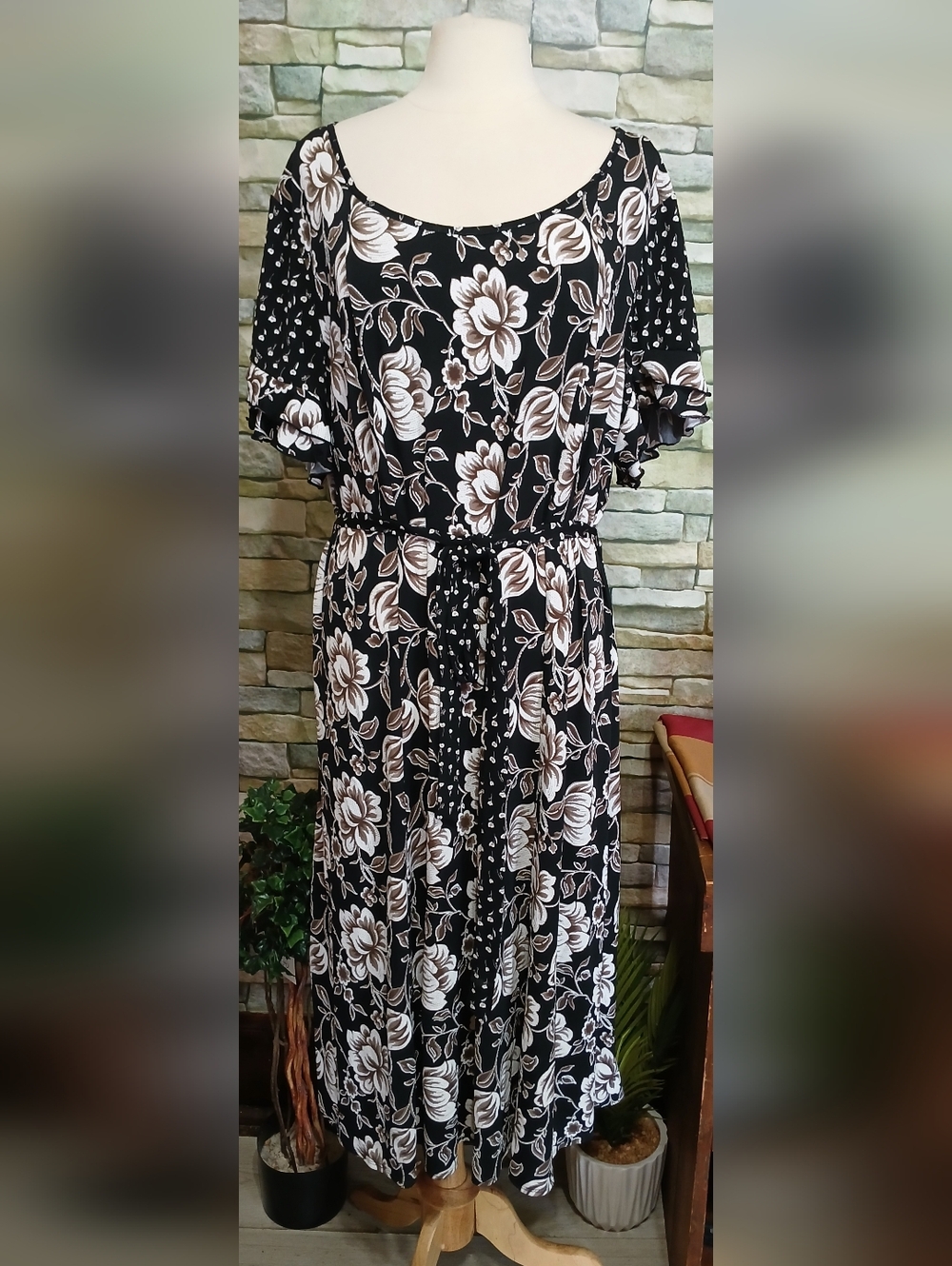 Perceptions Woman Black 22W Floral Maxi Belted Dress